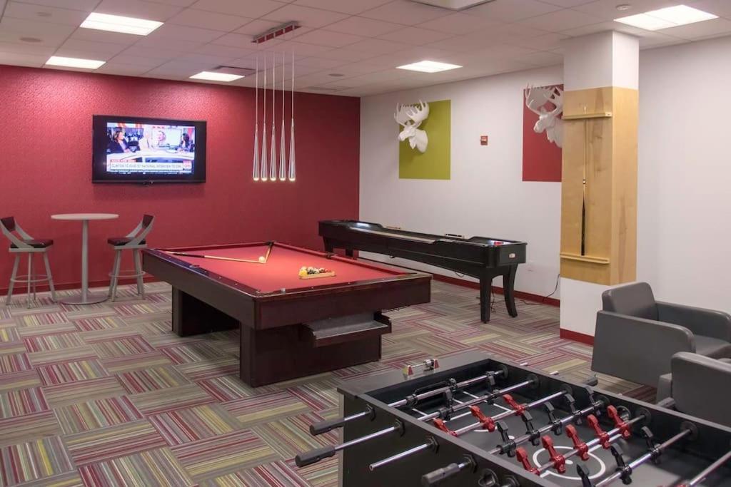 Charming Apartment At Crystal City With Amazing Amenities Арлингтон Экстерьер фото