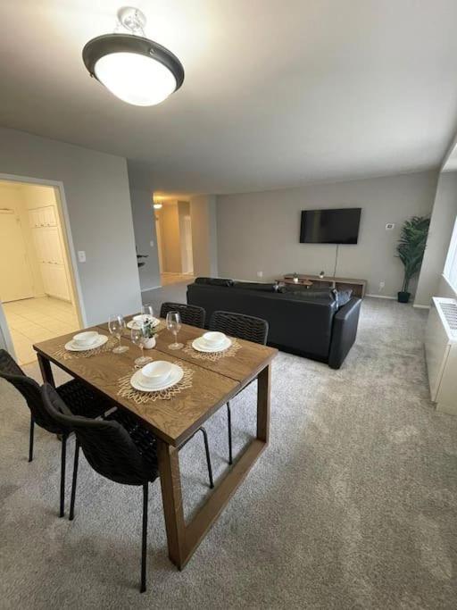 Charming Apartment At Crystal City With Amazing Amenities Арлингтон Экстерьер фото